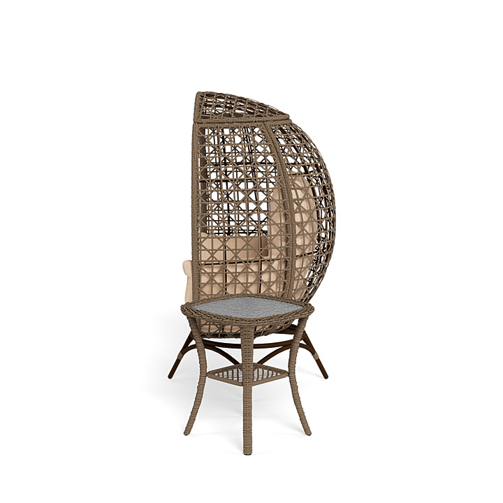 Rio Vista Swivel Wicker Egg Chair With Table Cushion