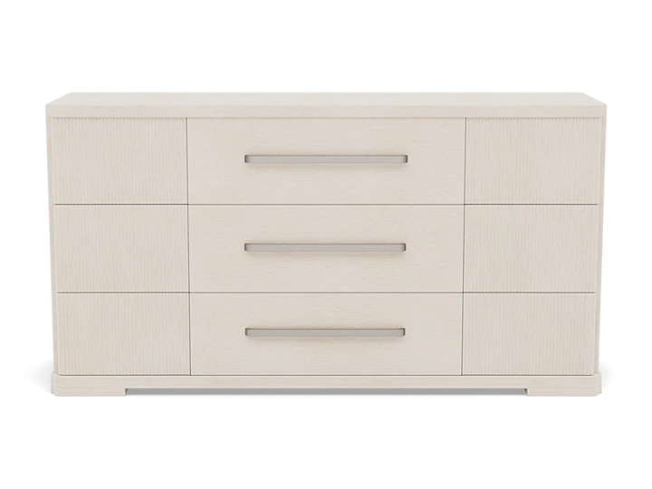 Evianna Dresser