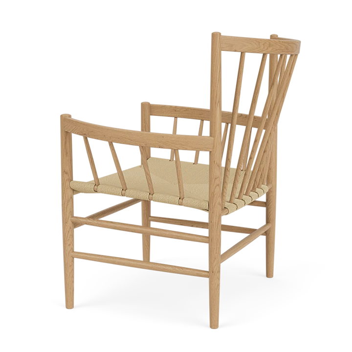 J82 - Lounge chair - Oak